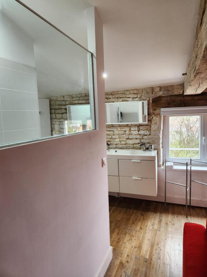 Saint-Jean-de-Liversay Maison Laurenza La Grande Suite 1760 المظهر الخارجي الصورة